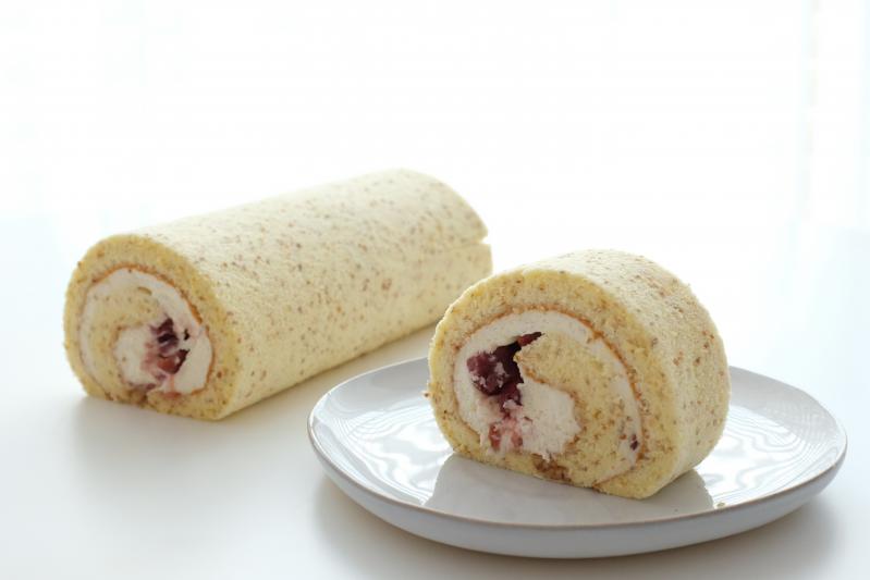日式胚芽乳酪莓果捲